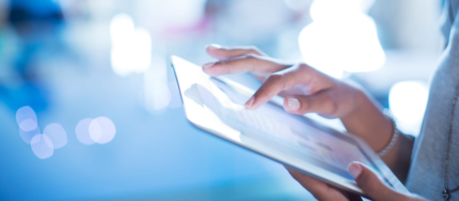 Correspondent Services